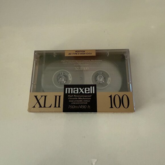 Maxell XL II 100 High Resonance Cassette Tape Made In Japan Lot of 2 Sealed - Picture 1 of 4